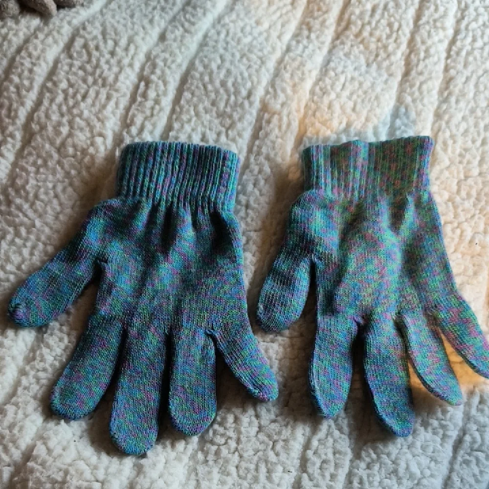 Gloves, One Size. Colorful Knit Winter Gloves